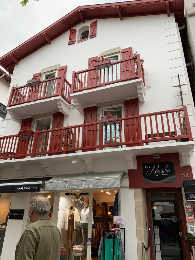 Hotel Les Almadies - Coeur De Ville Saint-Jean-de-Luz Εξωτερικό φωτογραφία